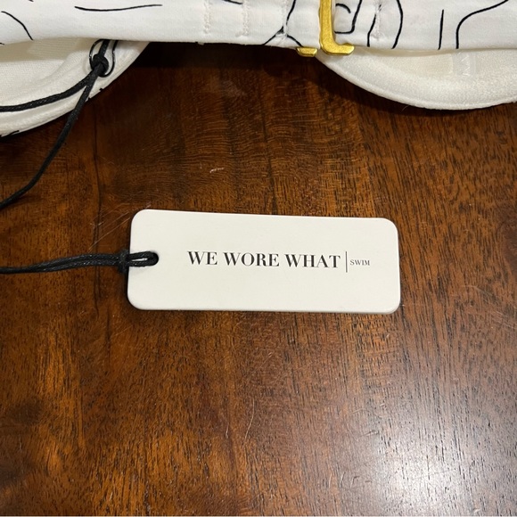 We Wore What Claudia Bikini Top Size Small - Picture 7 of 7